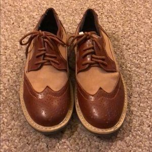 Boys size 2.5 Kenneth Cole Reaction Dress Shoes